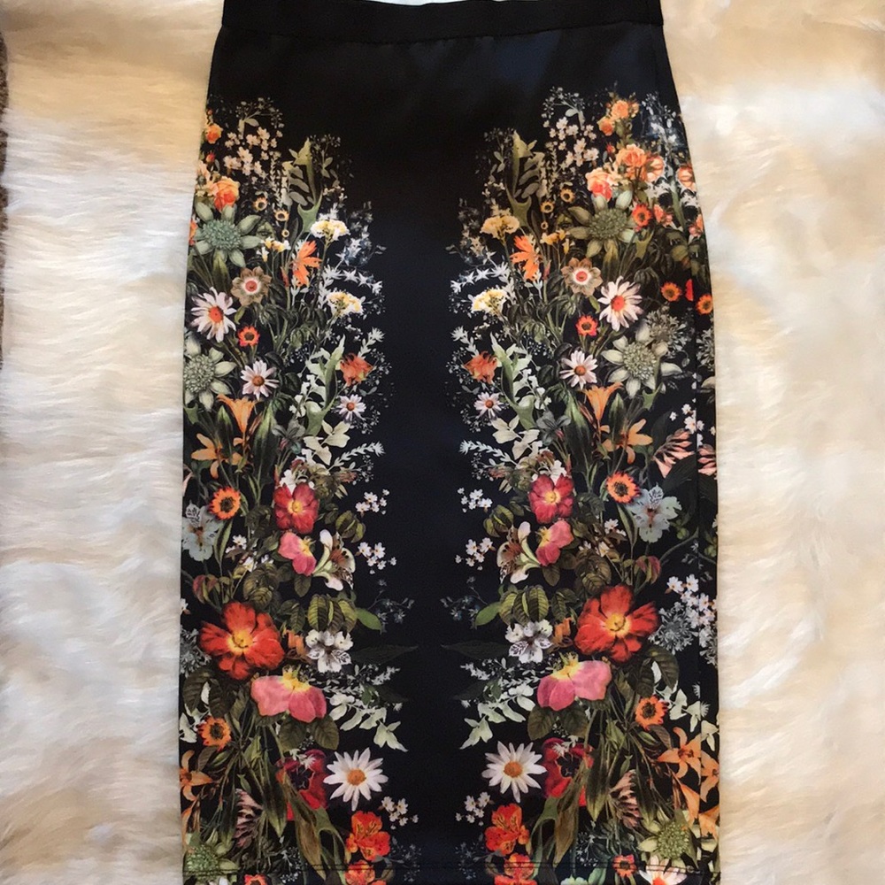 NWOT Forever 21 Midi Pencil Skirt